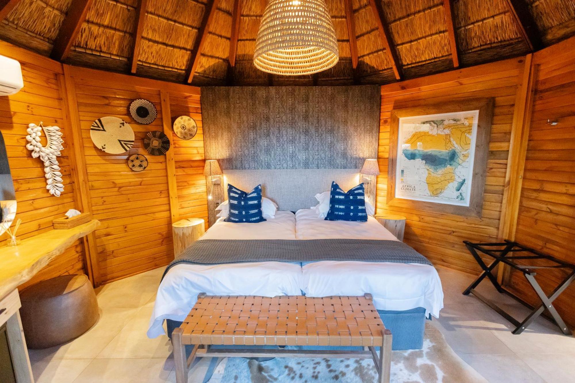 Garden Route Game Lodge Albertinia Exterior photo