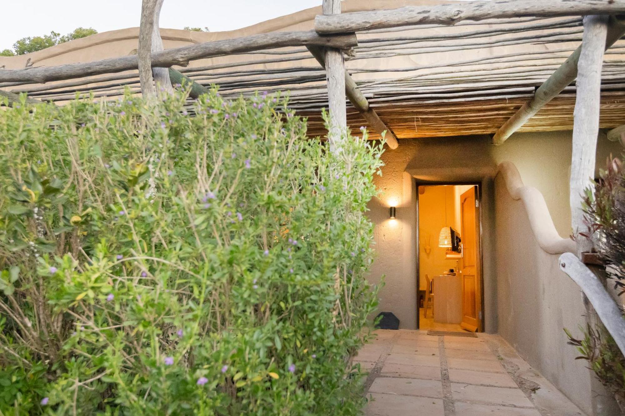 Garden Route Game Lodge Albertinia Exterior photo